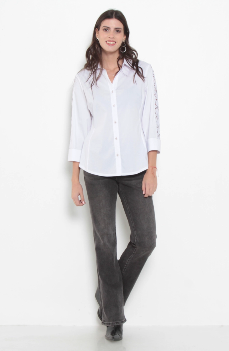 BLUSA MANGA 3/4 ABOTONADA EN DELANTERO ESCOTE V CON CUELLO - 5