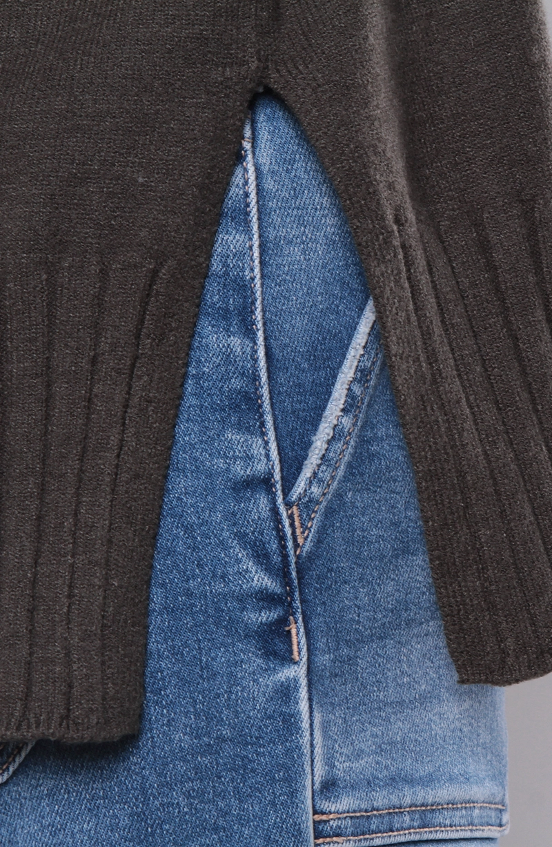 SWEATER MANGA LARGA CUELLO ALTO - 8
