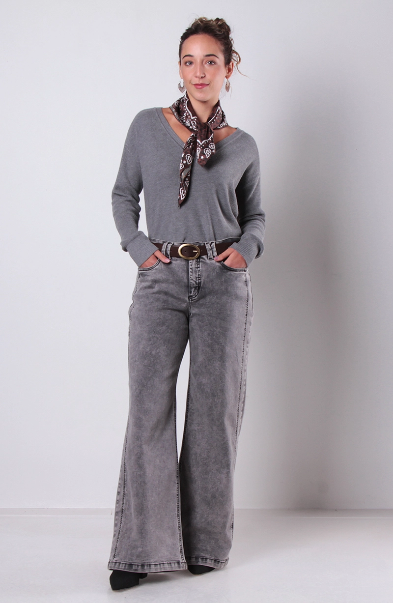 SWEATER MANGA LARGA ESCOTE V - 4