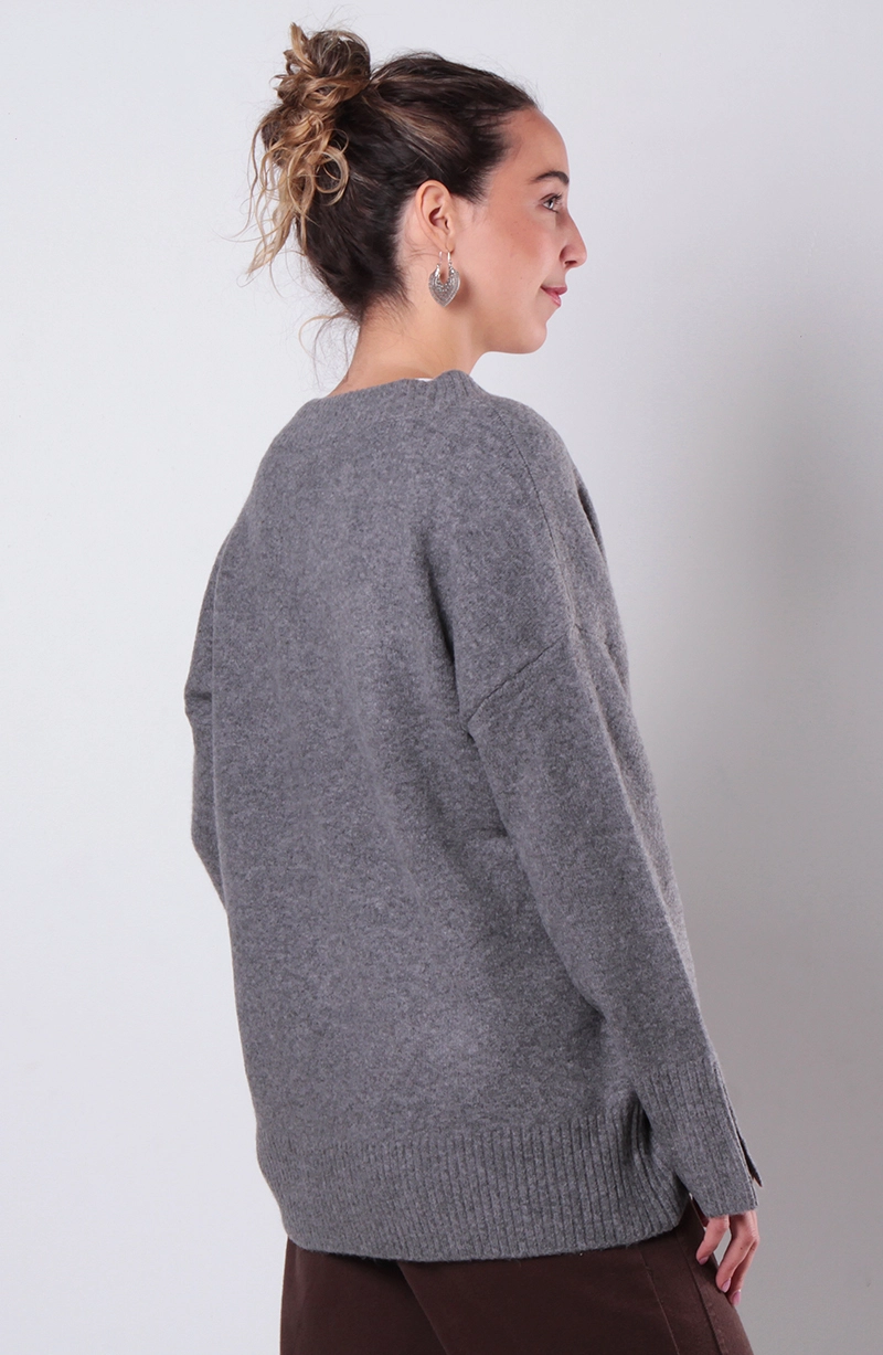 SWEATER MANGA LARGA ESCOTE V - 7