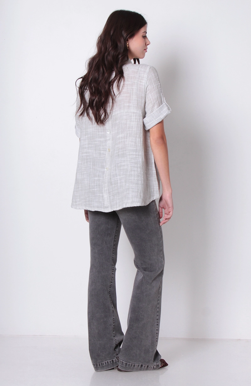 BLUSA MANGA 3/4 ABOTONADA EN DELANTERO - 7