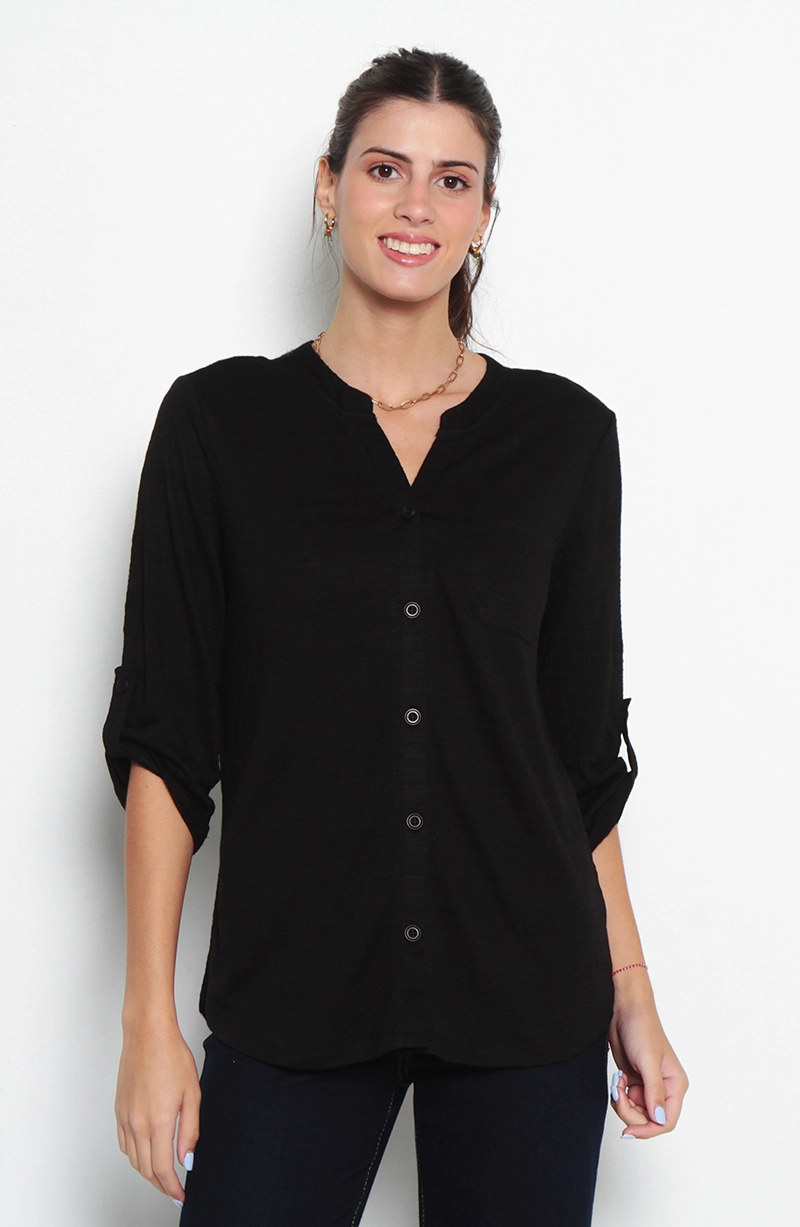 BLUSA MANGA 3/4 ABOTONADO EN DELANTERO CON BOLSILLO ESCOTE V - 1