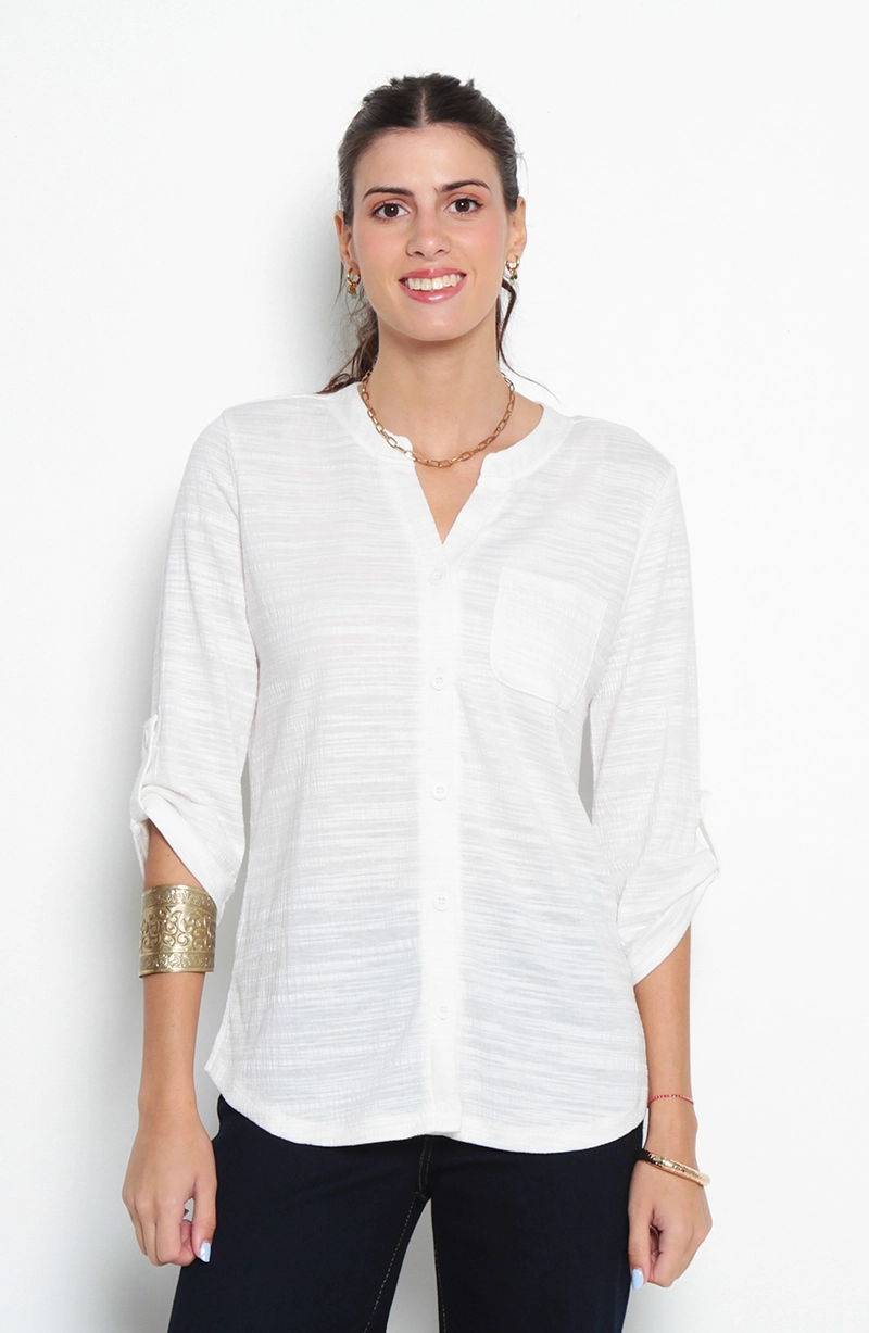 BLUSA MANGA 3/4 ABOTONADO EN DELANTERO CON BOLSILLO ESCOTE V - 1