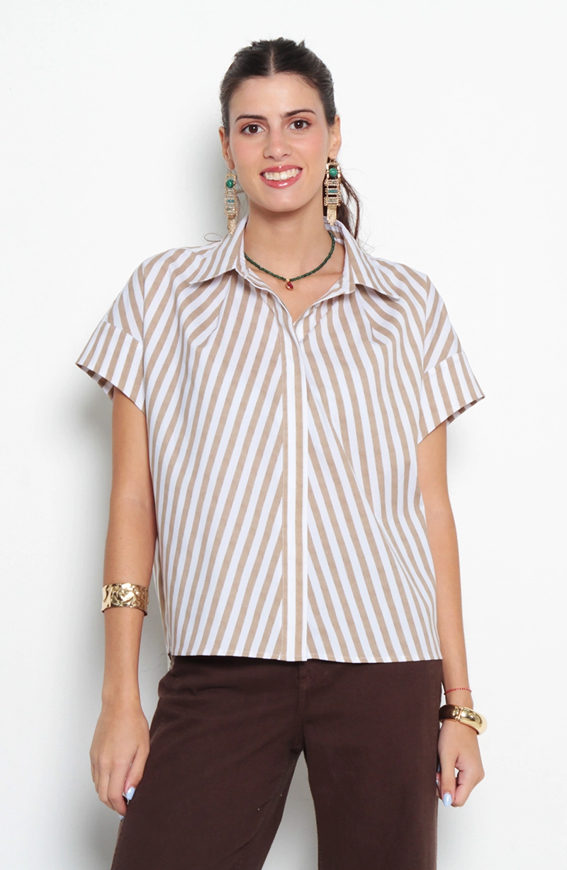 BLUSA LISTADA MANGA CORTA ABOTONADA EN DELANTERO - 1