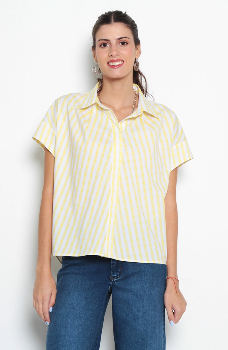 BLUSA LISTADA MANGA CORTA ABOTONADA EN DELANTERO - 1
