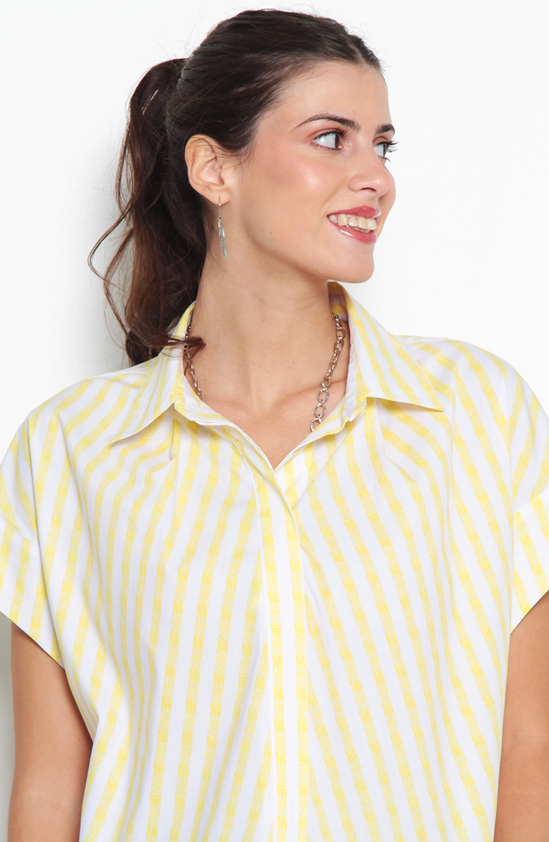 BLUSA LISTADA MANGA CORTA ABOTONADA EN DELANTERO - 2
