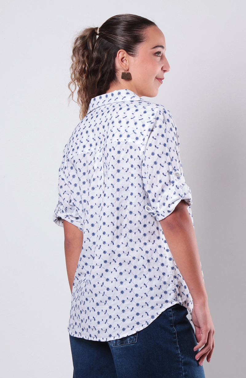 BLUSA MANGA 3/4 ABOTONADA EN DELANTERO CON BOLSILLO - 7