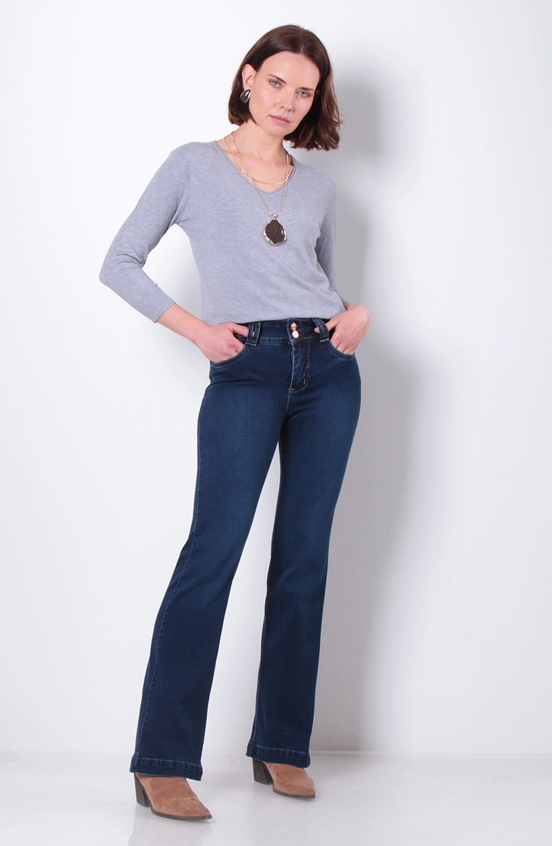 JEANS MUJER TIRO ALTO PIERNA FLARE PUSH UP PRETINA MEDIA - 4