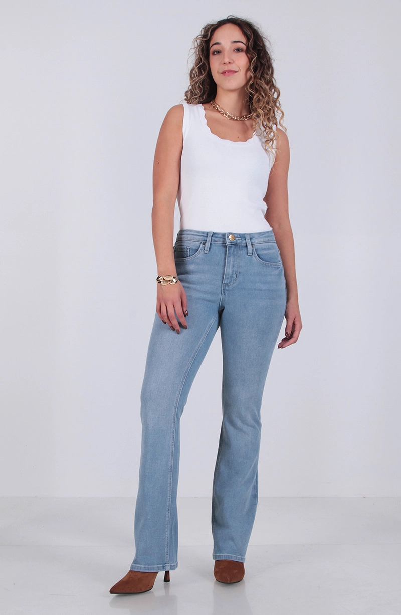 JEANS RECTO TIRO MEDIO PRETINA BASICA CON TAPETA EN BOLSILLO - 3