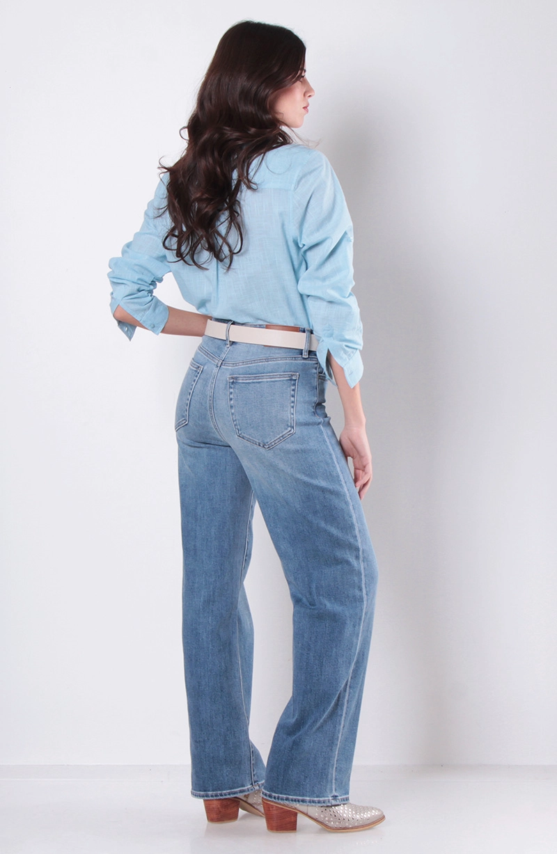 BLUSA MANGA LARGA ABOTONADA EN DELANTERO Y BOLSILLO - 7