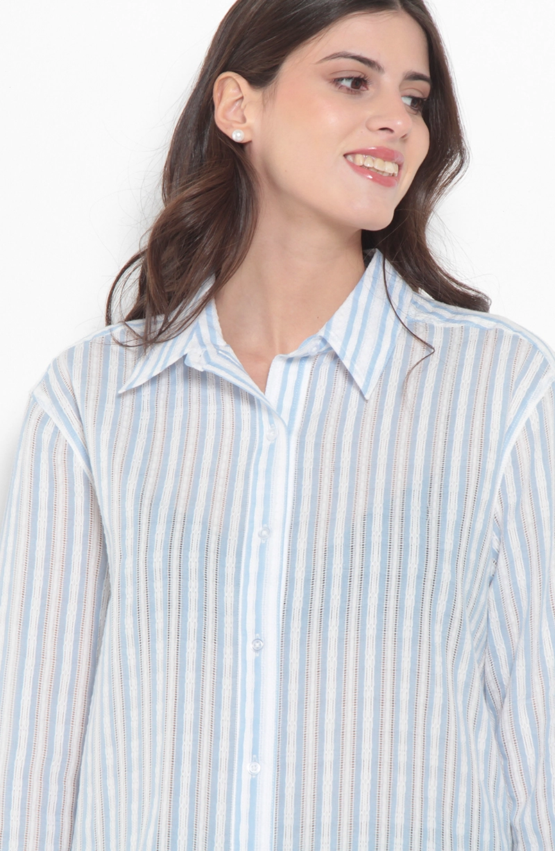 BLUSA MANGA LARGA LISTADA ABOTONADA EN DELANTERO - 2