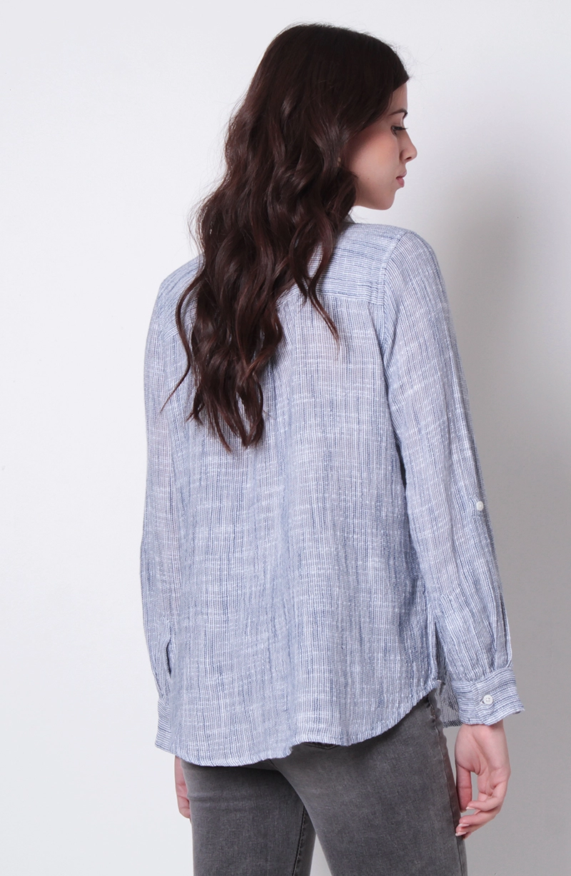 BLUSA MANGA LARGA ABOTONADA EN DELANTERO CON BOLSILLO - 4