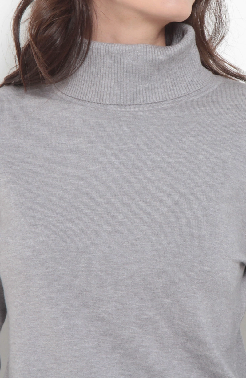 SWEATER MANGA LARGA CUELLO ALTO - 2
