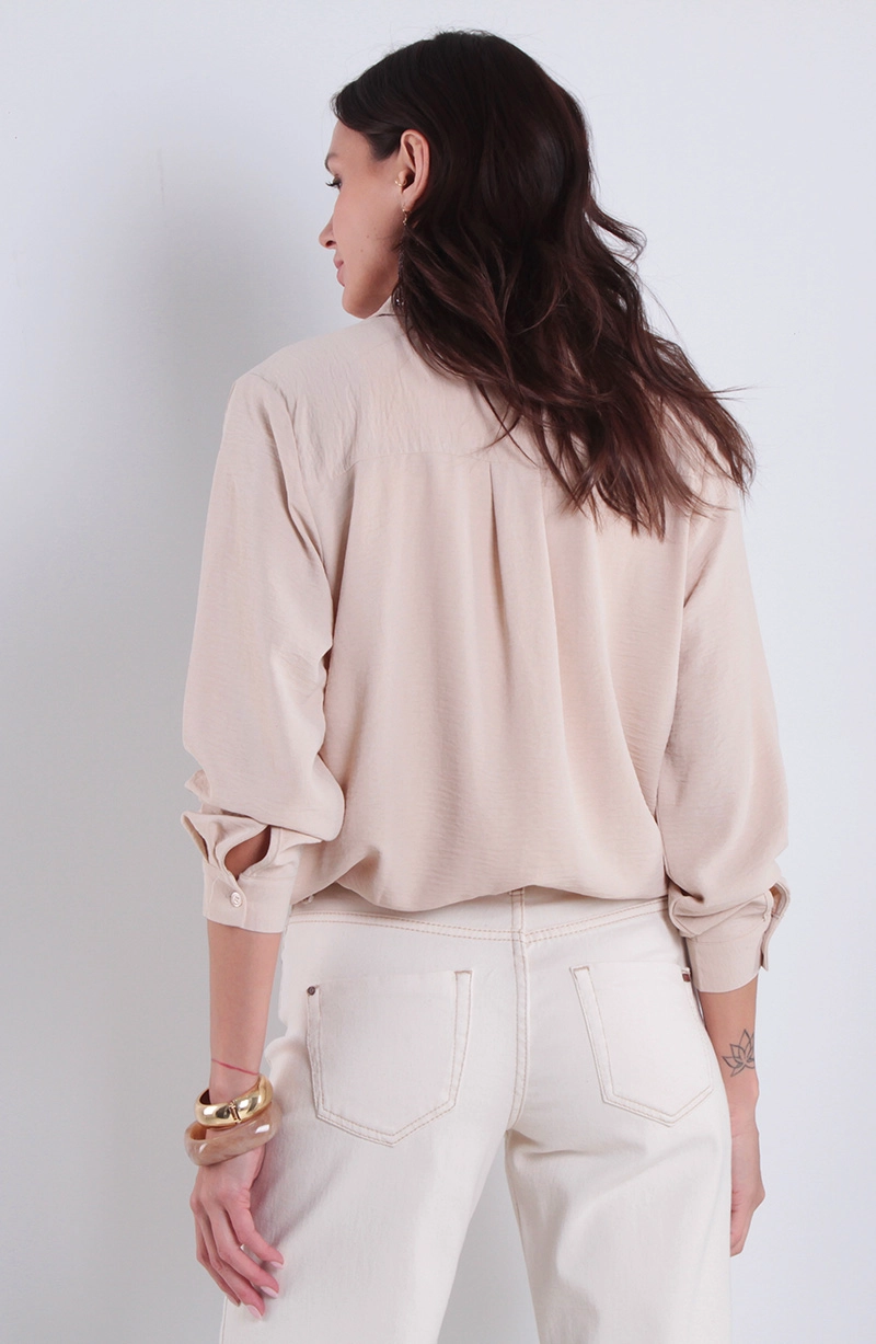 BLUSA MANGA LARGA SOLIDA CON CINTURA AJUSTABLE Y BOLSILLOS - 4