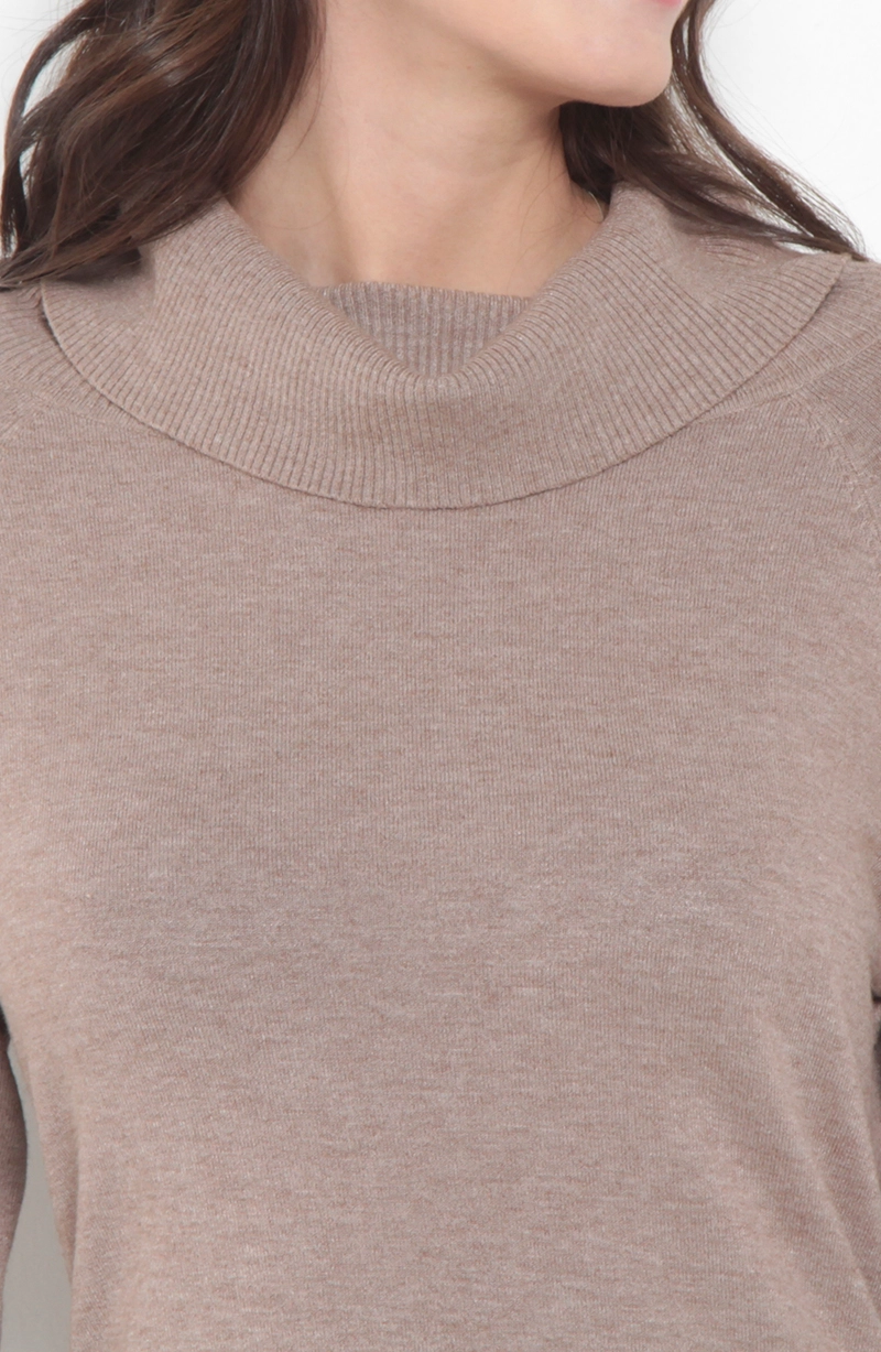 SWEATER MANGA LARGA CUELLO ALTO - 2