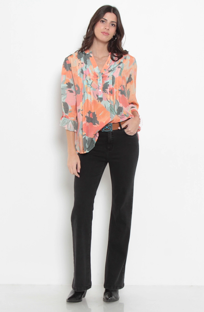 BLUSA MANGA LARGA ESTAMPADA ESCOTE V  ABOTONADA EN DELANTERO - 3