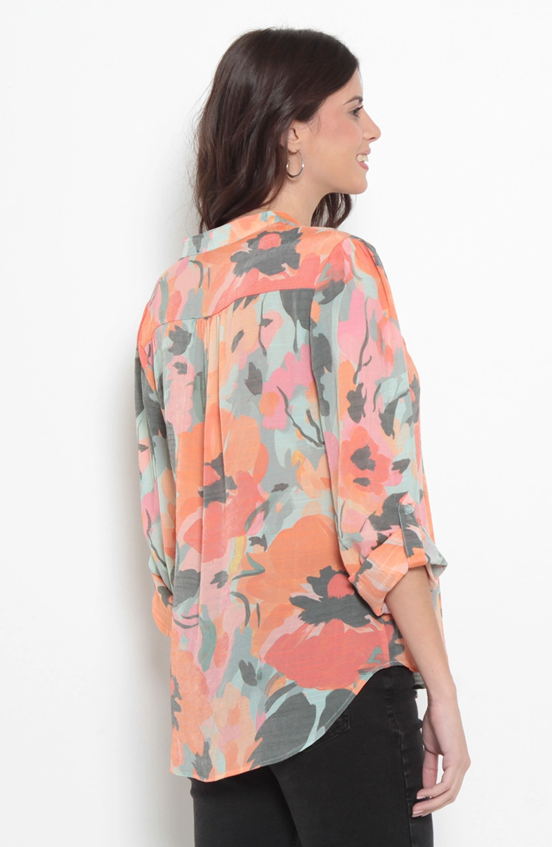 BLUSA MANGA LARGA ESTAMPADA ESCOTE V  ABOTONADA EN DELANTERO - 4