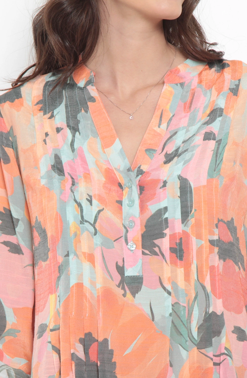 BLUSA MANGA LARGA ESTAMPADA ESCOTE V  ABOTONADA EN DELANTERO - 6
