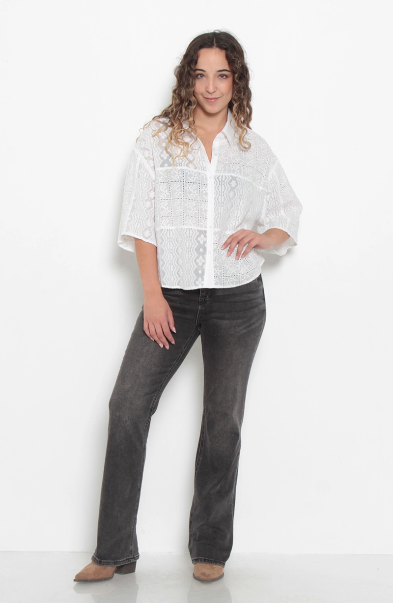 BLUSA MANGA CORTA EMBROIDERY ABOTONADA EN DELANTERO - 3