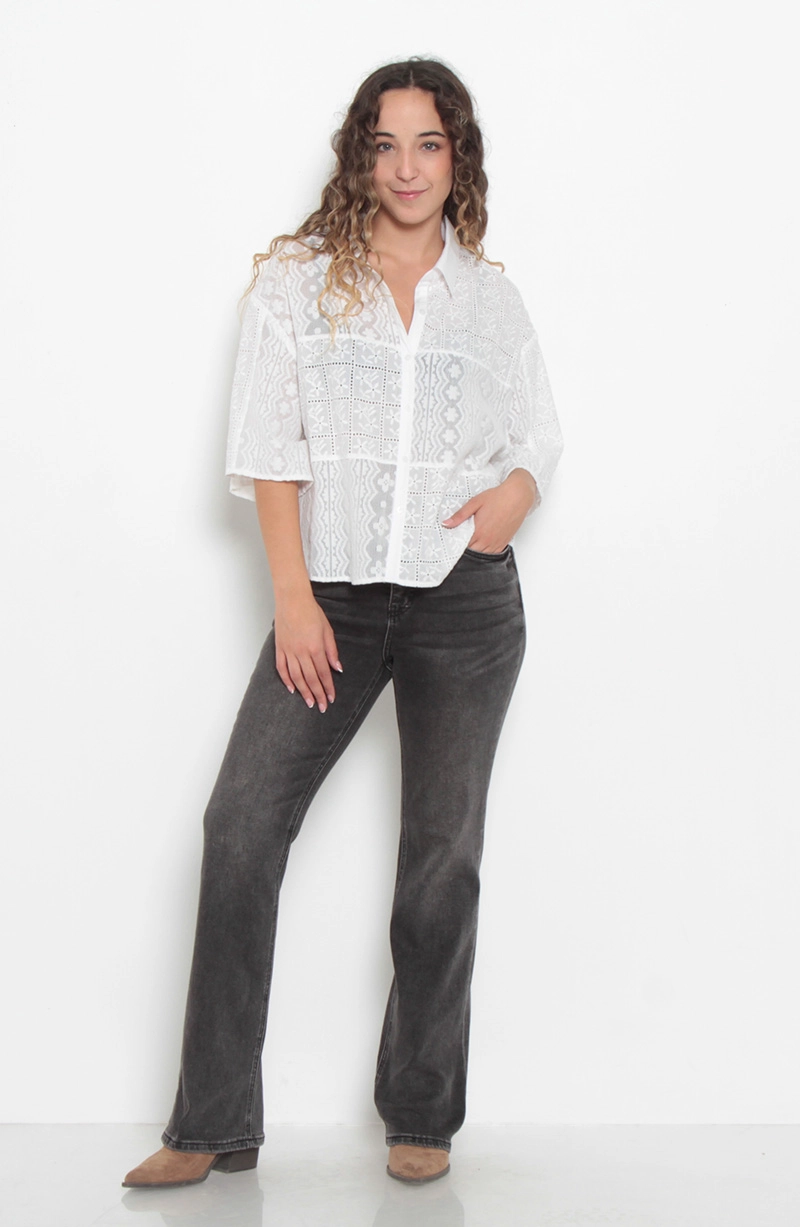 BLUSA MANGA CORTA EMBROIDERY ABOTONADA EN DELANTERO - 6