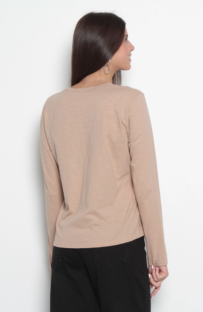 POLERA MANGA LARGA ESCOTE V - 4
