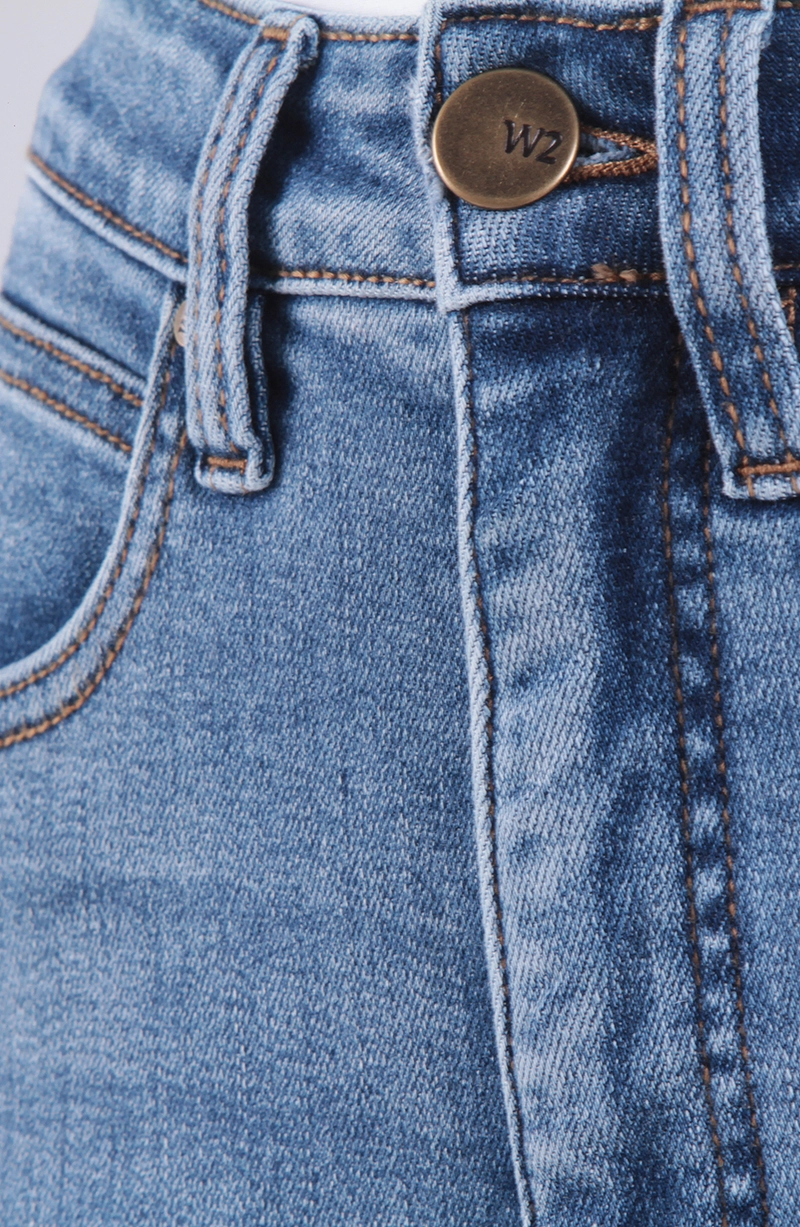 JEANS MUJER RECTO TIRO ALTO PRETINA 1 BOTON - 2