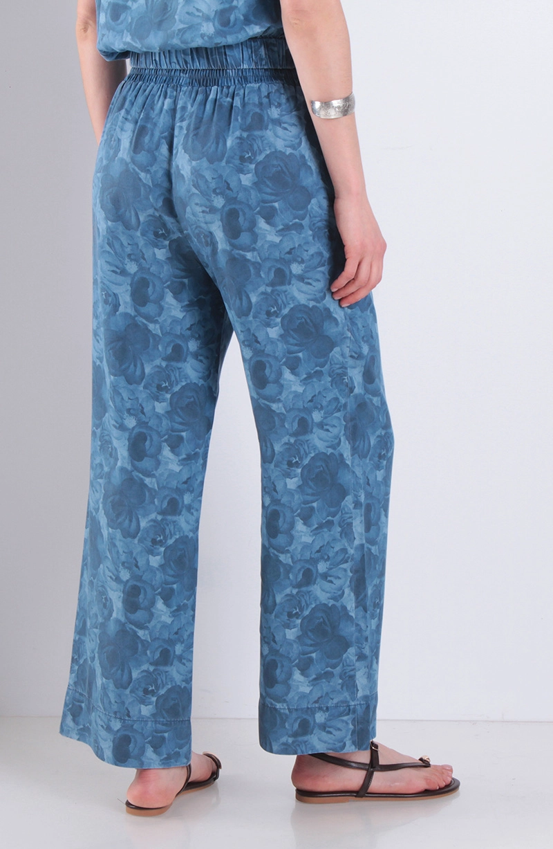 PANTALON LYOCELL ESTAMPADO WIDE LEG TIRO ALTO PRETINA MEDIA - 4