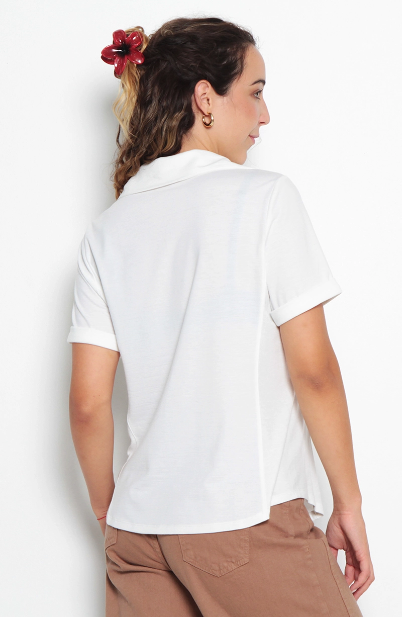 BLUSA MANGA CORTA ABOTONADA EN DELANTERO CON BOLSILLO - 4