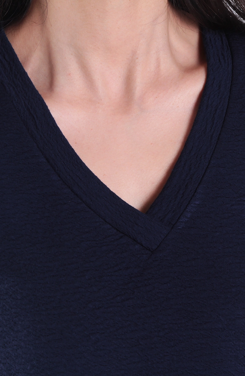 POLERA TEXTURA MANGA CORTA ESCOTE V - 2