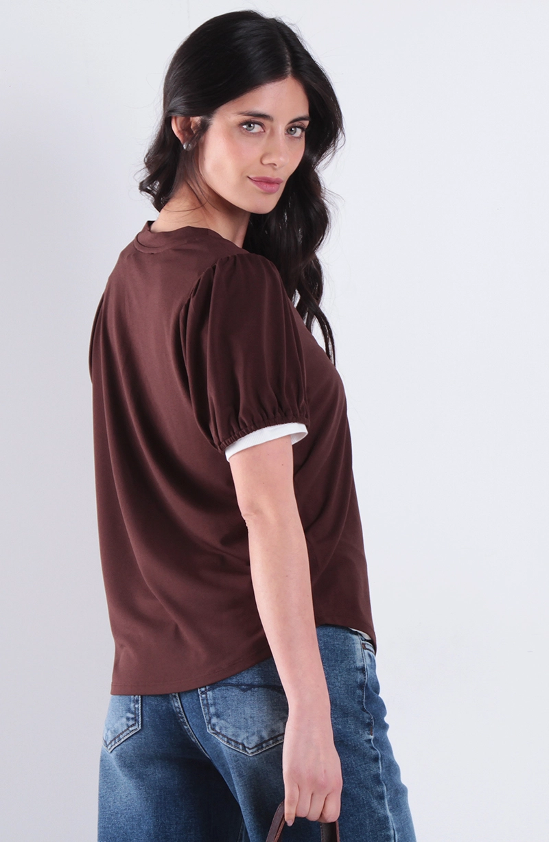 POLERA MANGA CORTA CON ELASTICO CON CUELLO EN V Y BOTONES - 4