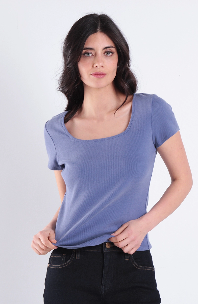 POLERA MANGA CORTA ESCOTE CUADRADO ACIDWASH - 1