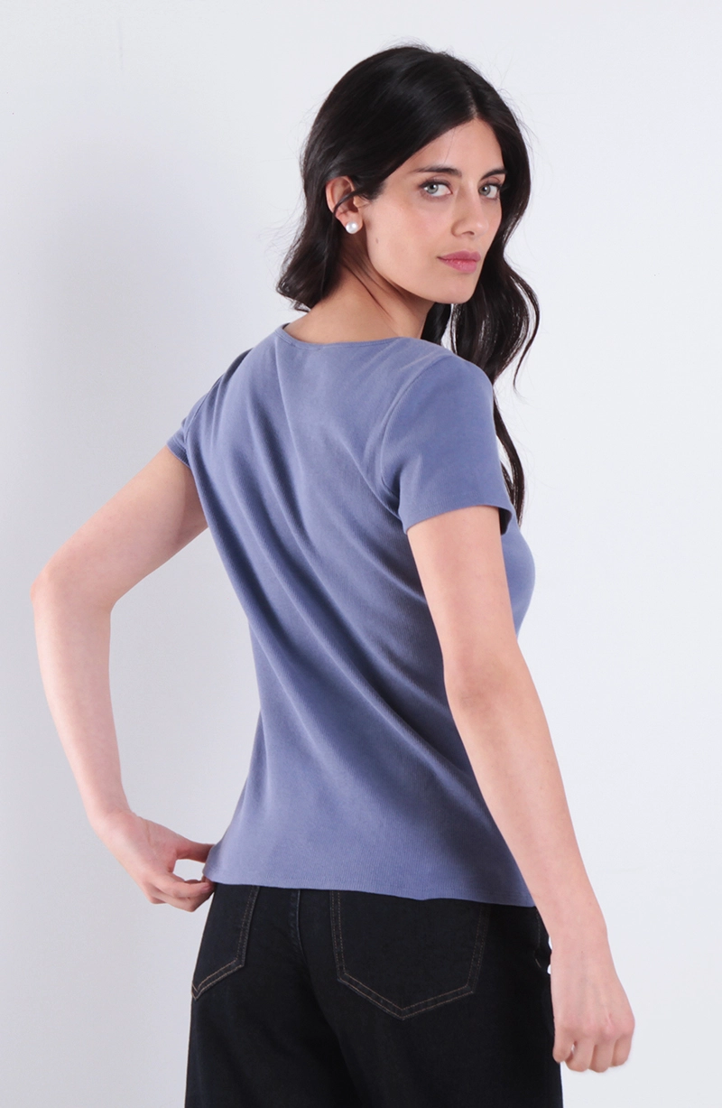 POLERA MANGA CORTA ESCOTE CUADRADO ACIDWASH - 4