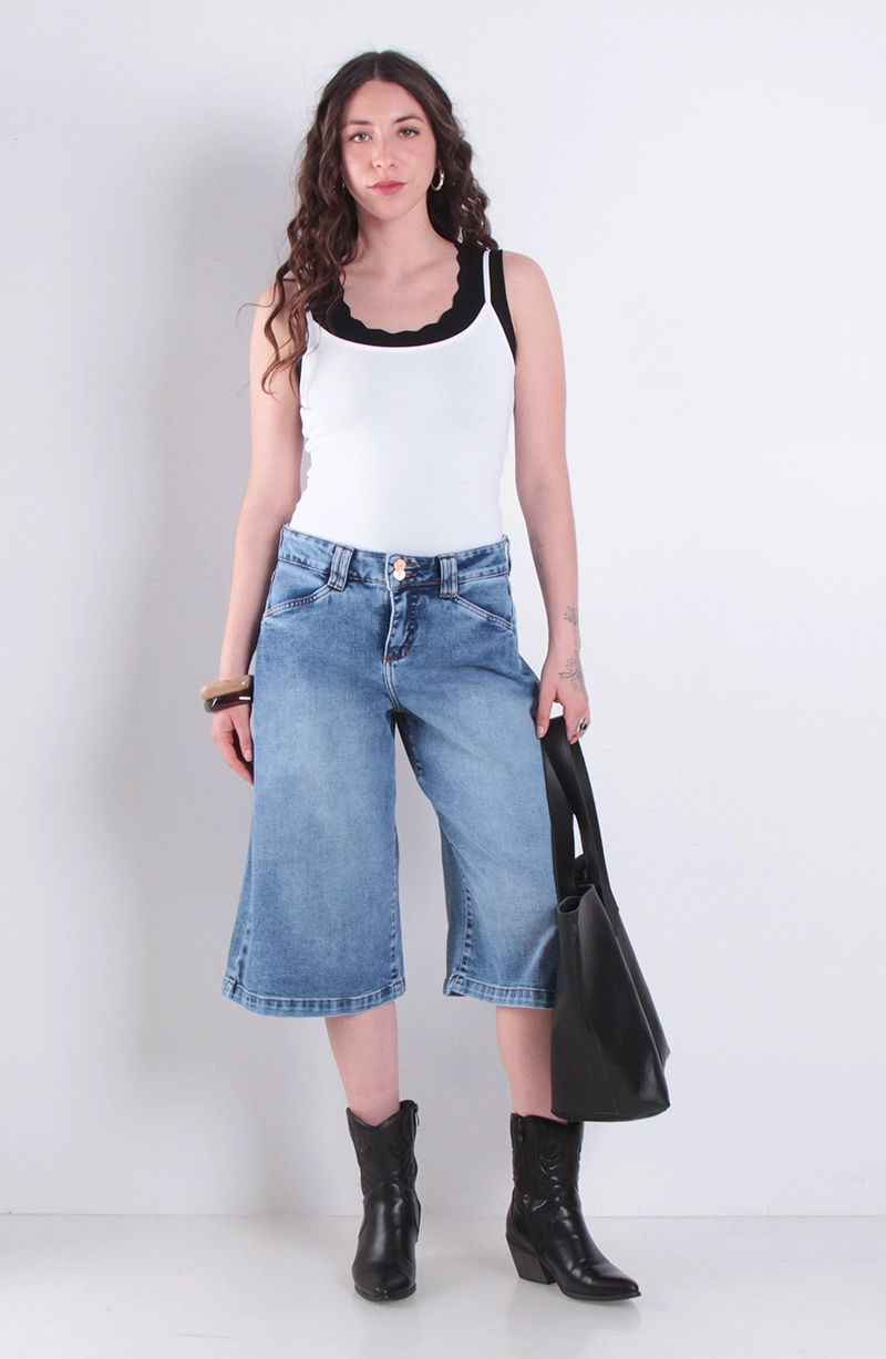 JORT MUJER BERMUDA DENIM TIRO ALTO PRETINA 1 BOTON - 3