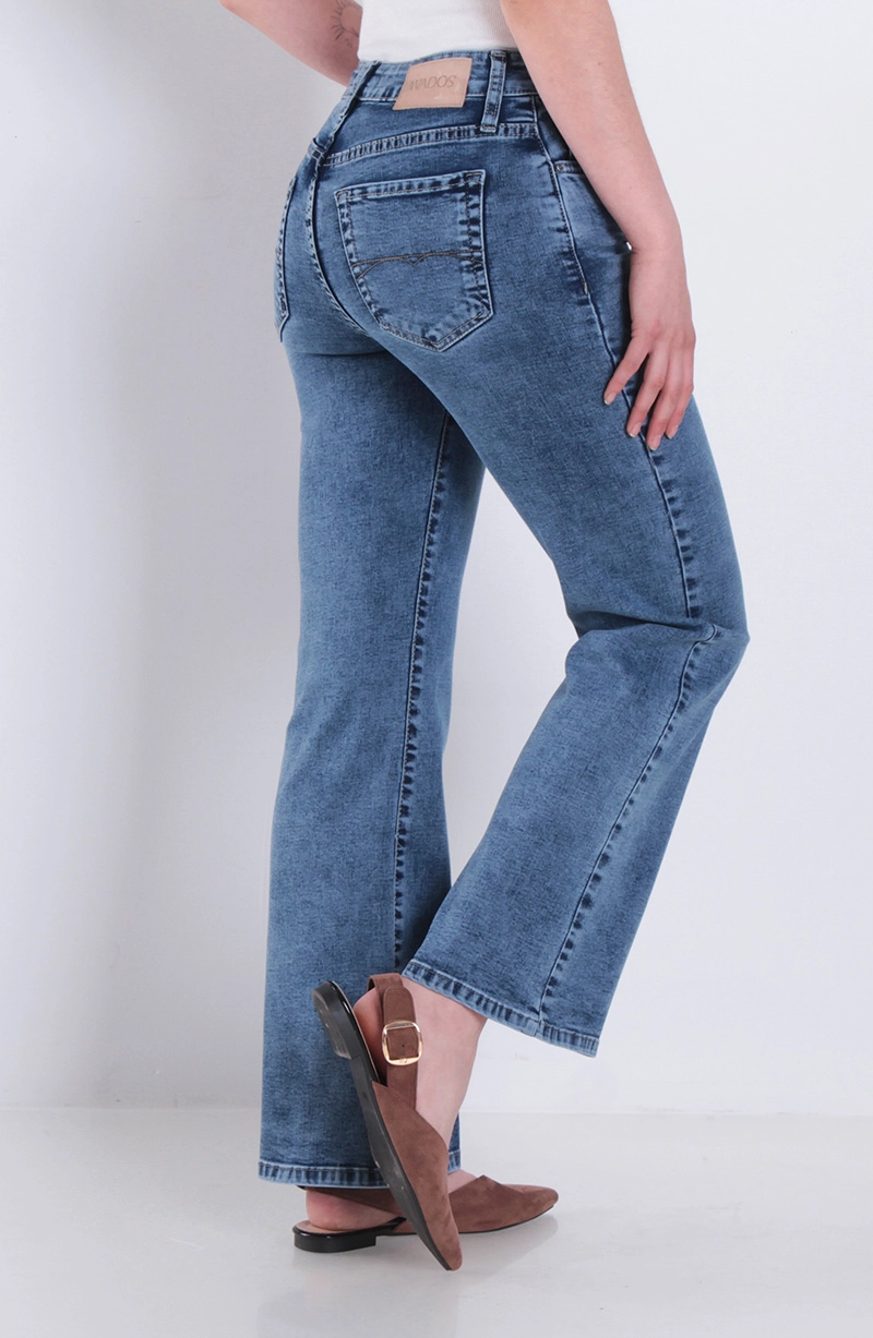 JEANS MUJER RECTO TIRO ALTO PRETINA BASICA UN BOTON - 4