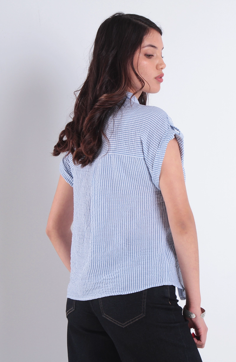 BLUSA MANGA CORTA LISTADA ABOTONADA CON BOLSILLA - 4