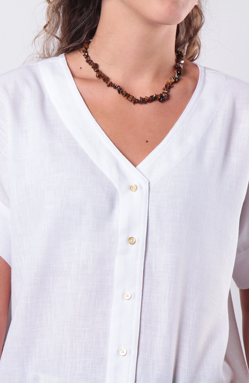 BLUSA MANGA CORTA ESCOTE V ABOTONADA EN DELANTERO - 2