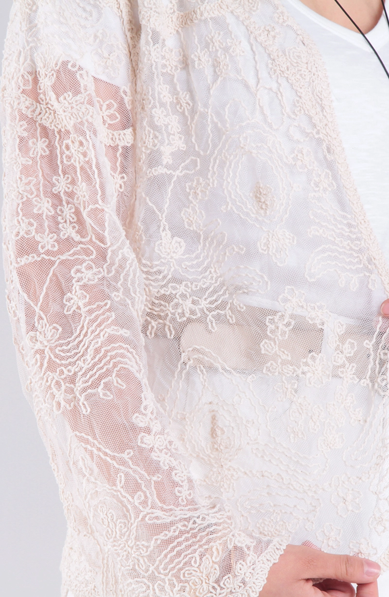 BLUSA BRODERY MANGA 3/4 ESCOTE V - 2