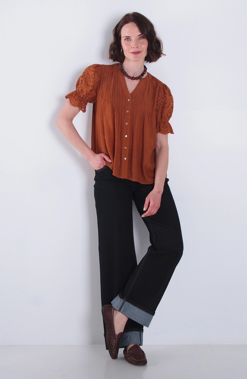 BLUSA MANGA CORTA ABOTONADO EN DELANTERO ESCOTE V - 3