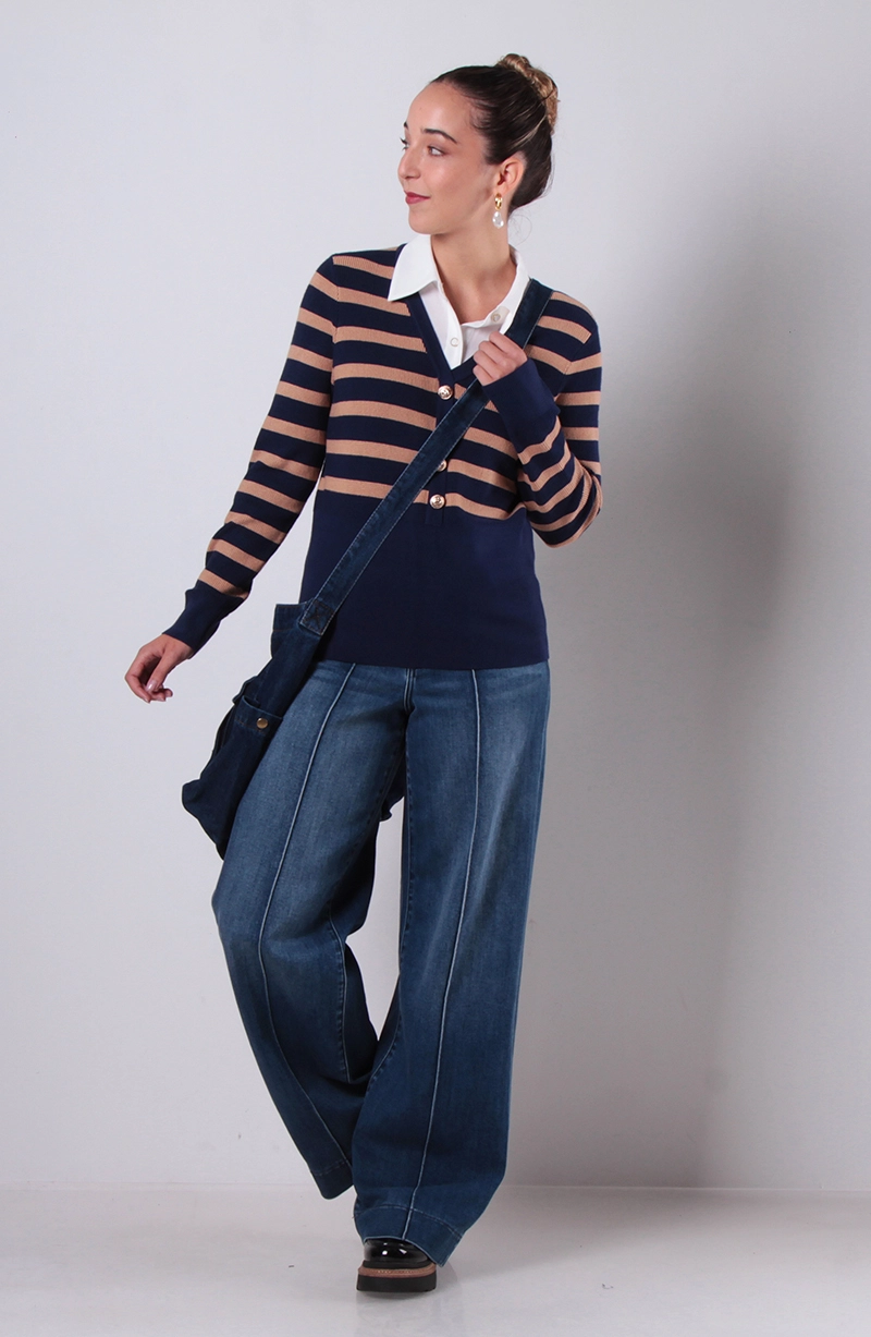 SWEATER LISTADO CON BLUSA MANGA LARGA ABOTONADO EN DELANTERO - 3