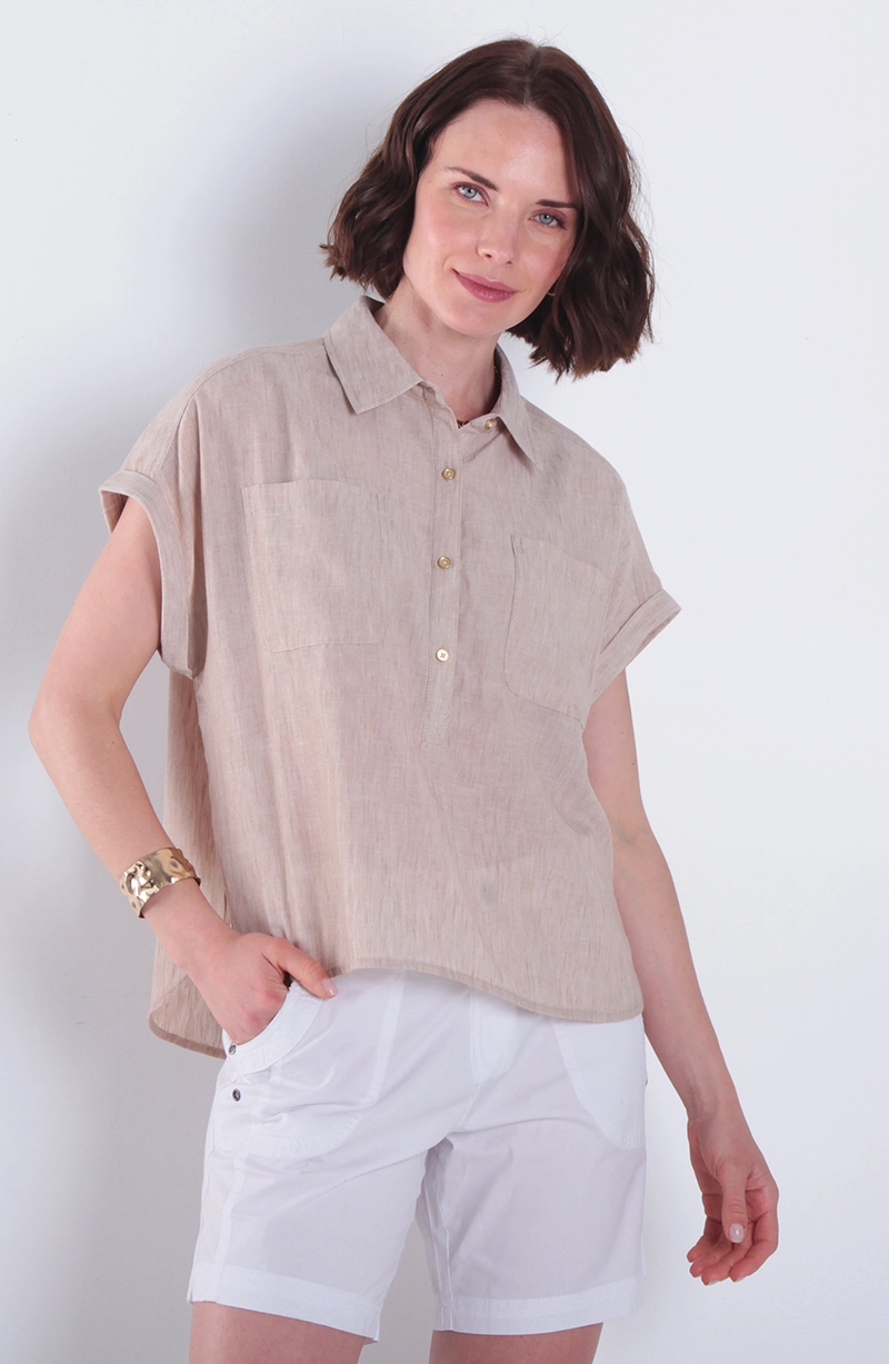 BLUSA MANGA CORTA ABOTONADA CON BOLSILLOS - 1
