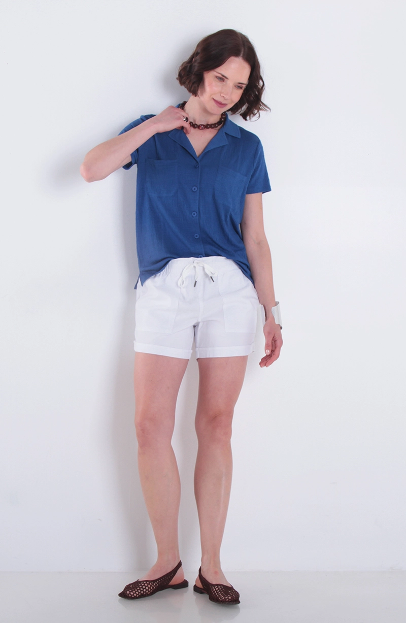 BLUSA MANGA CORTA  ABOTONADA EN DELANTERO Y BOLSILLO - 3