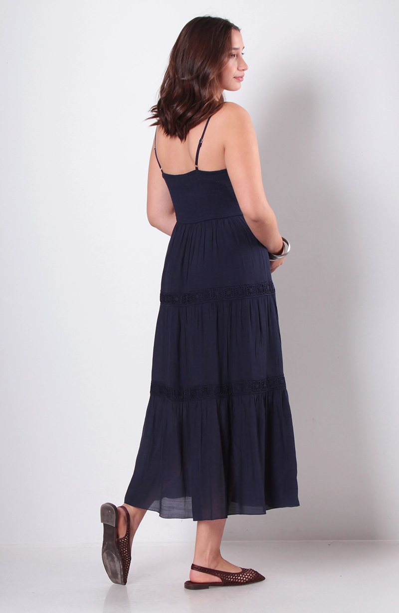 VESTIDO SIN MANGA ESCOTE V - 4
