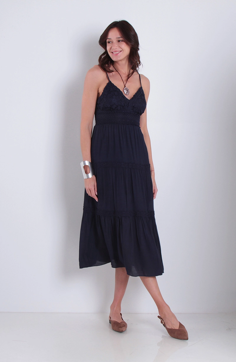 VESTIDO SIN MANGA CON APLICACION EN BUSTO ESCOTE V - 3