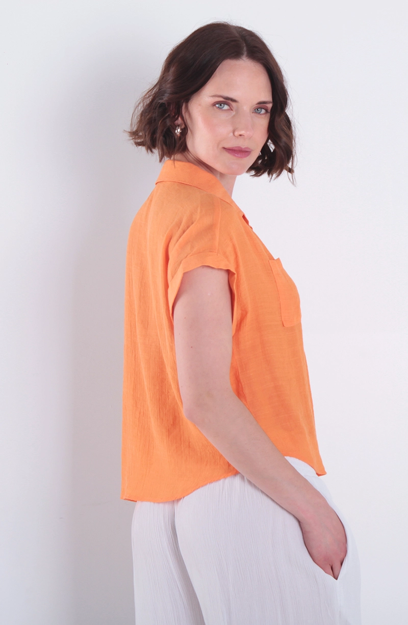 BLUSA MANGA CORTA ABOTONADA EN DELANTERO CON BOLSILLOS - 4
