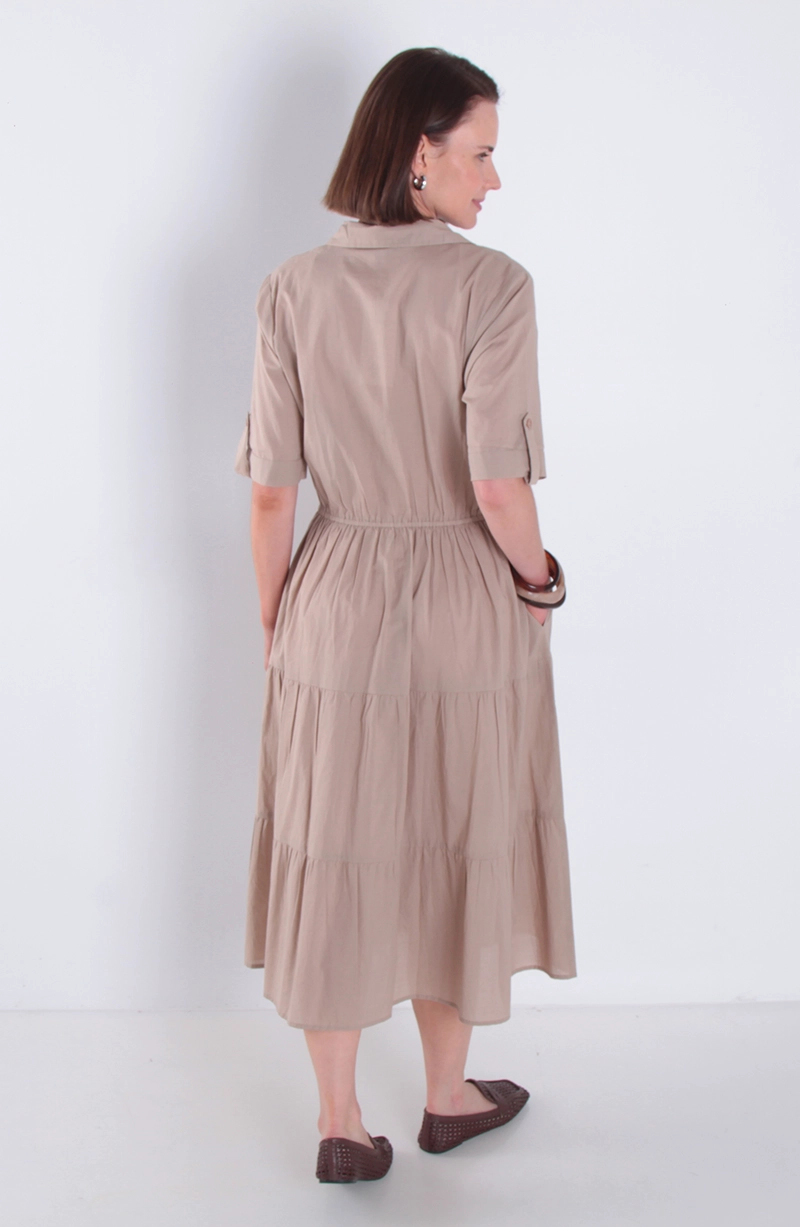 VESTIDO MANGA CORTA ABOTONADO Y CON CINTURA ELASTICADA - 4