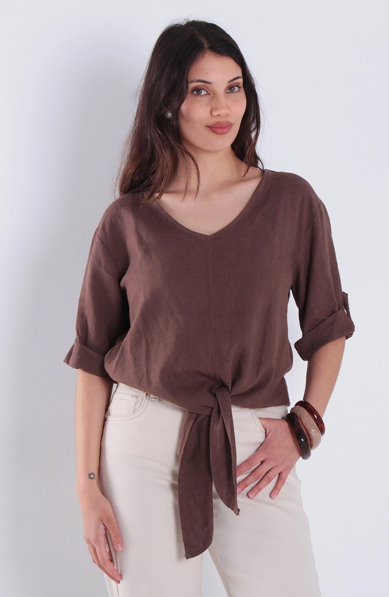 BLUSA LINO MANGA 3/4 ESCOTE V CON NUDO EN RUEDO - 1