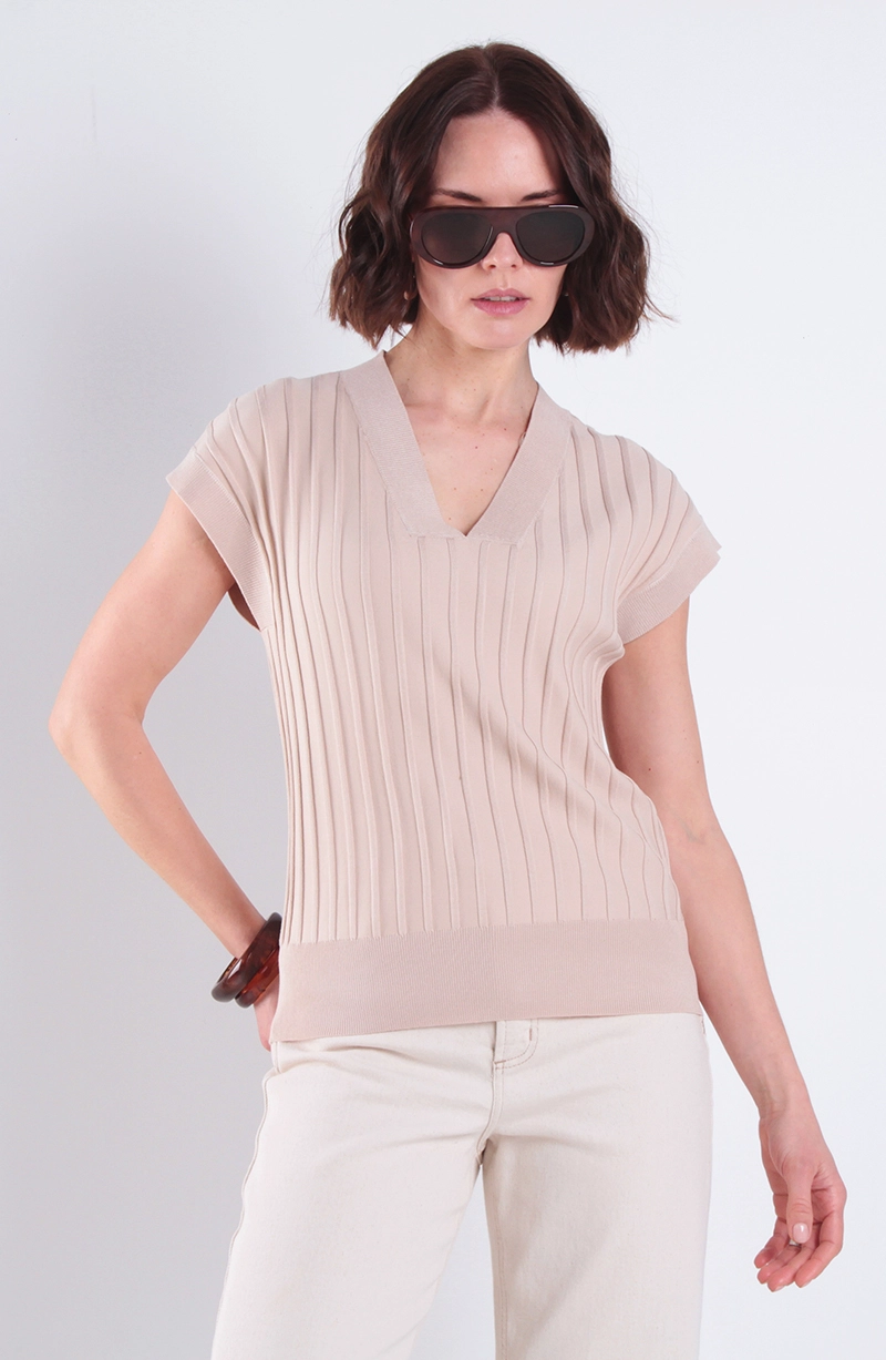 POLERA MANGA CORTA TEJIDA ESCOTE V - 1