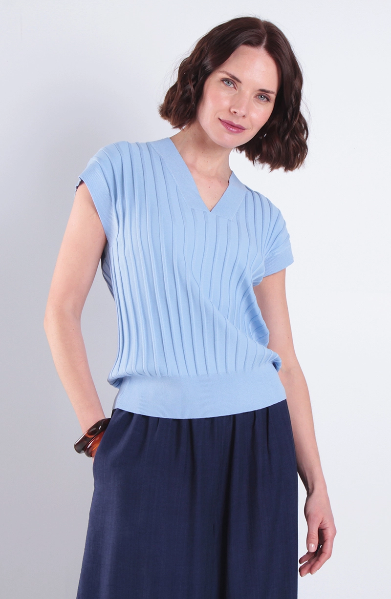 POLERA MANGA CORTA TEJIDA ESCOTE V - 1