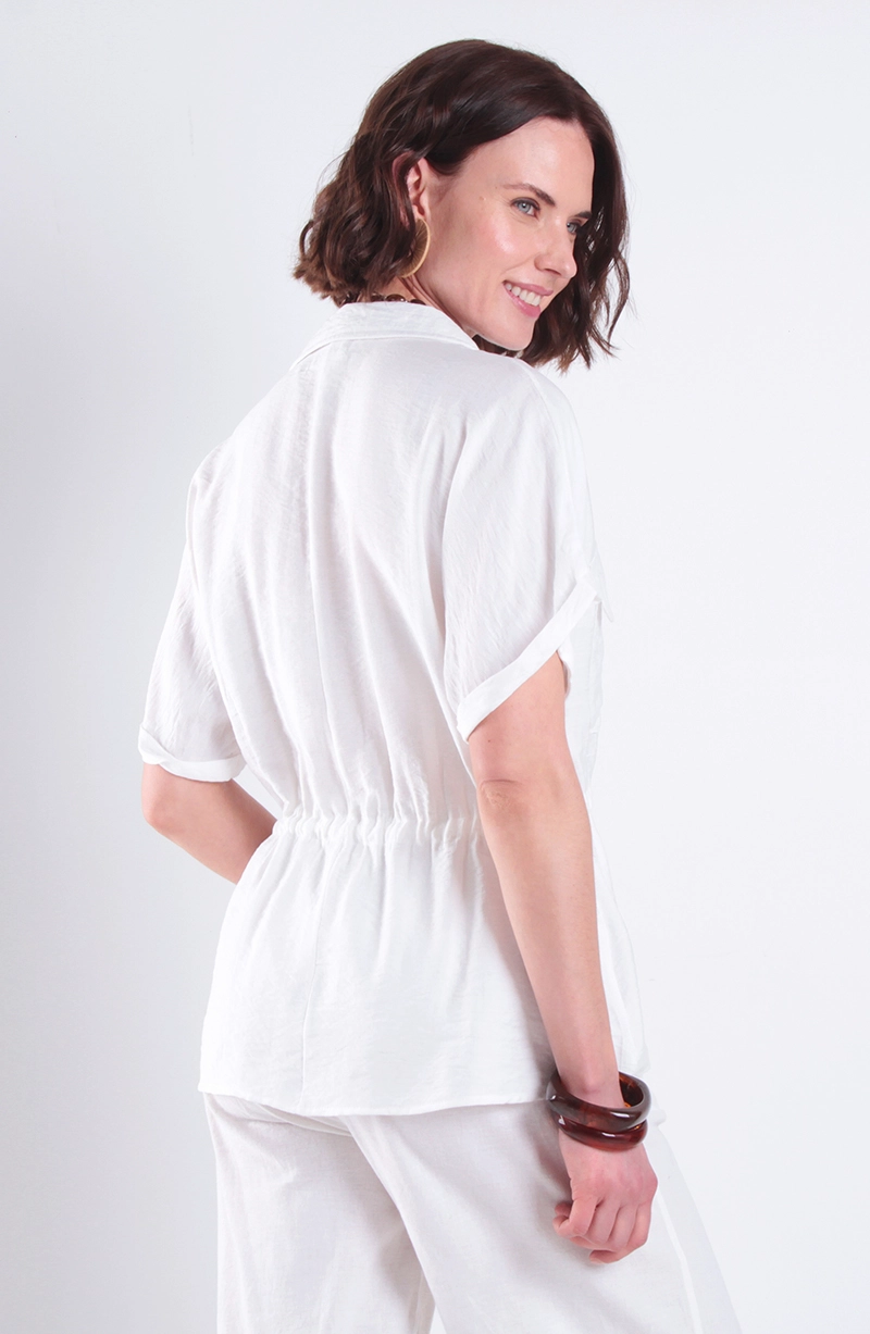 BLUSA MANGA CORTA ABOTONADA  DELANTERO CON CINTURA AJUSTABLE - 4