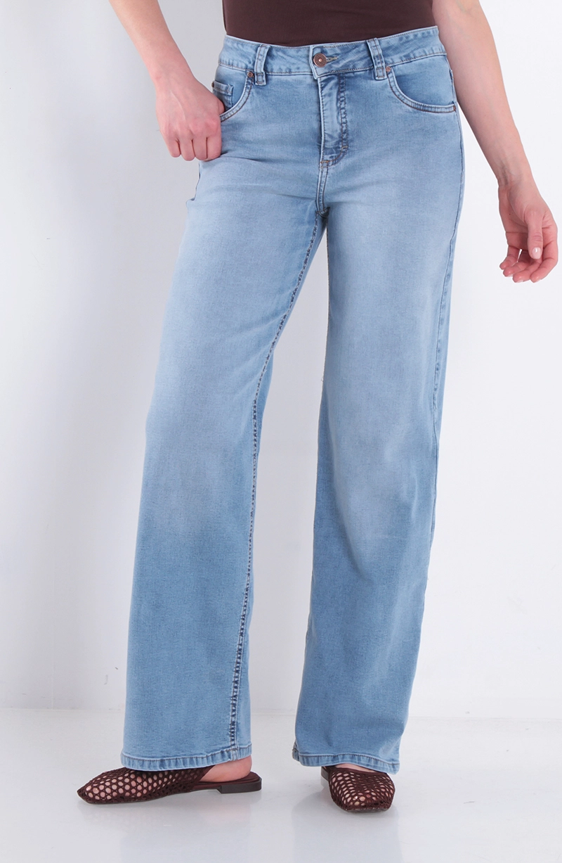 JEANS MUJER WIDE LEG TIRO ALTO PRETINA BASICA 1 BOTON - 1